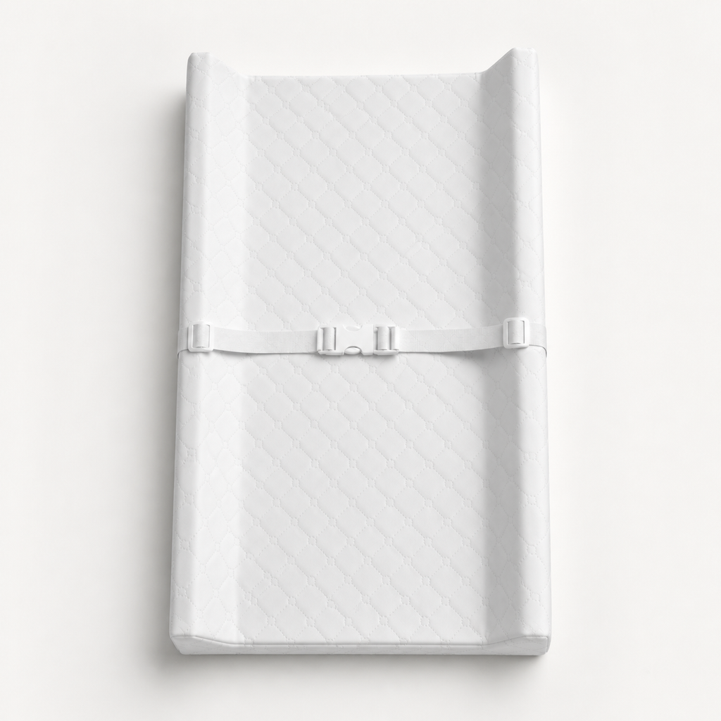 Matelas à langer blanc vu de dessus, rebords relevés | NOLIERA
