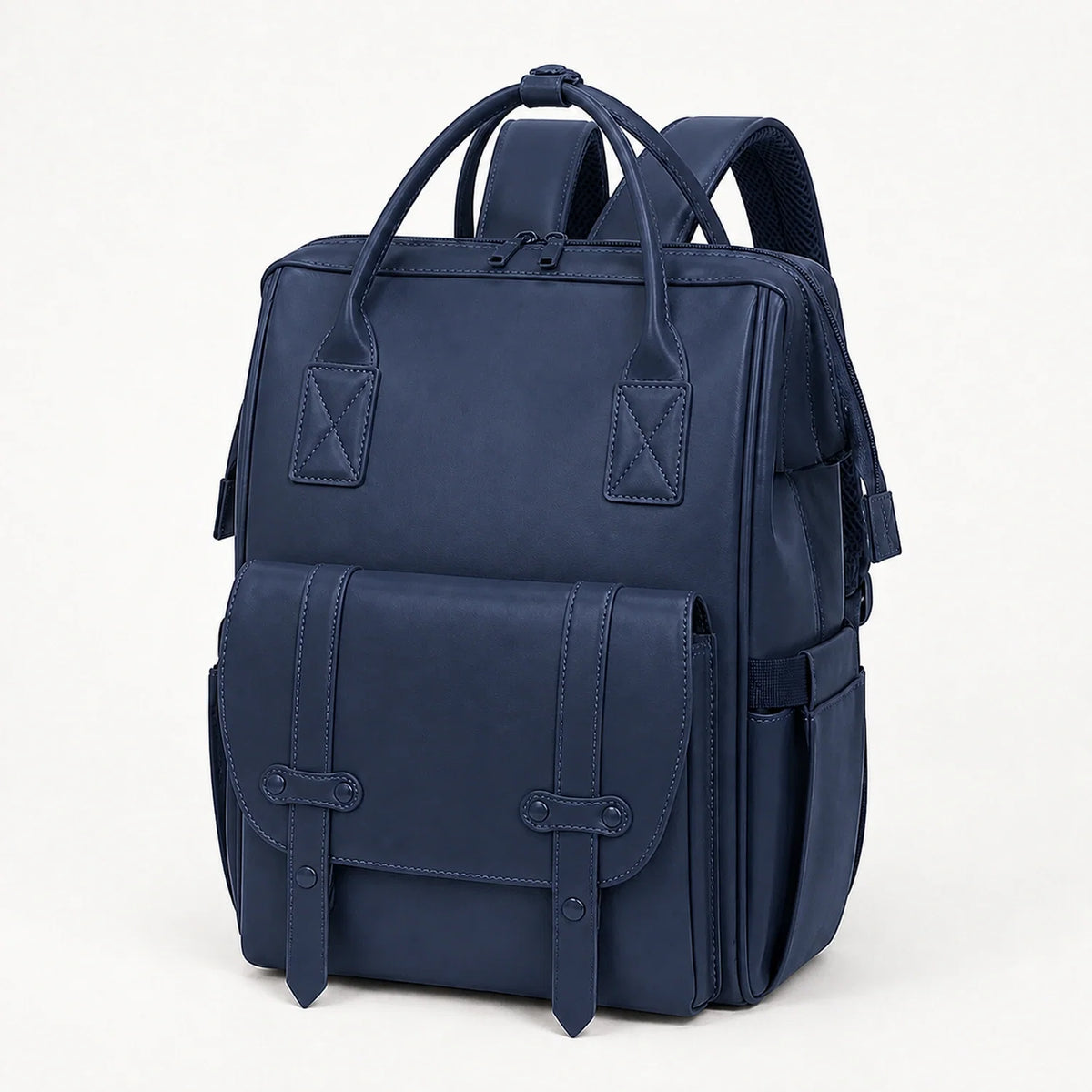 Sac à dos à langer cuir bleu, vue studio | NOLIERA